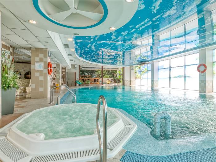 Unimars Hotel & SPA Riga - Отели в Риге