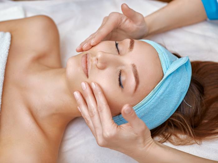 Skaistumkopšanas salons Bellezzazanda - Viesnīcas Rīgā