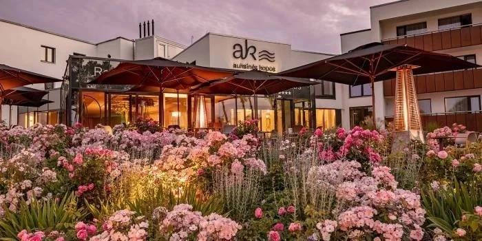 Auksinės kopos Sventājā - Viesnīcas Palangā