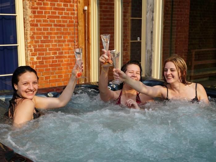 Mārcienas muižas viesnīca - Viesnīcas Madonas nov.