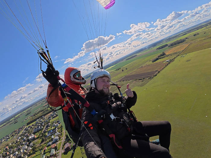 Parasparniai paraplānu lidojumi - Viesnīcas Panevēžā